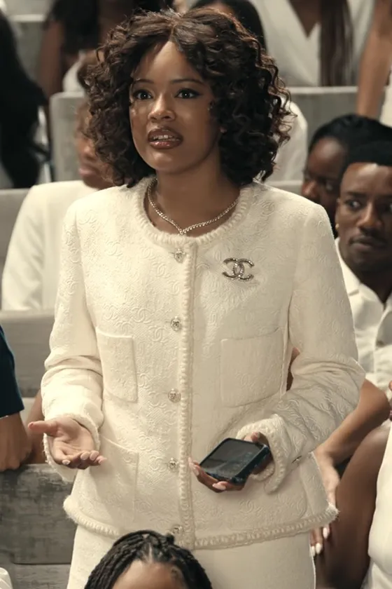 Chanel, worn by Deborah · Ep. 1